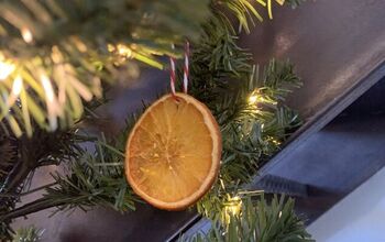 How to Keep Cats Out of Your Christmas Tree With Oranges