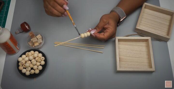 easy quick farmhouse beaded lantern