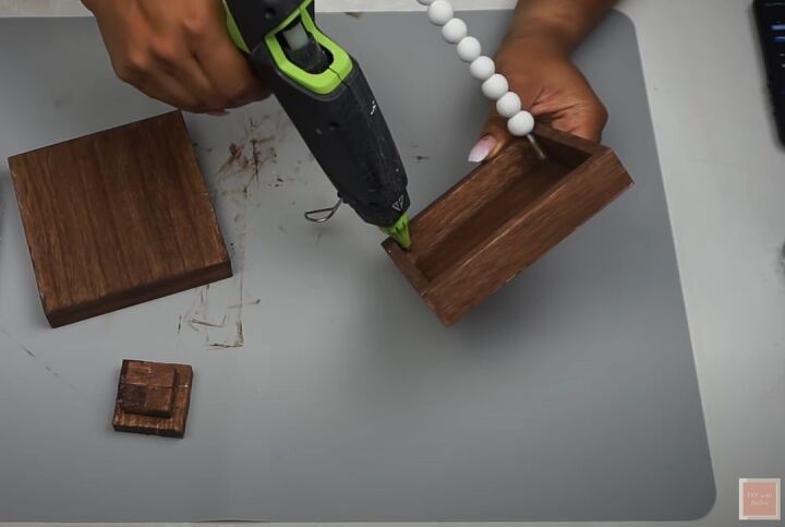 easy quick farmhouse beaded lantern