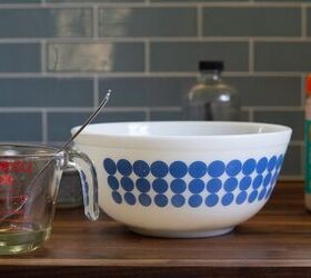 Mix sugar and oil in a bowl for a late gift idea that comes together in 5 minutes