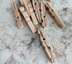 Honestly, we would copy this clothespin idea any time of year (but it's <em>perfect</em> for winter)