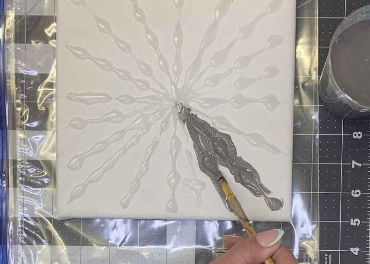 easy diy glue gun textured art