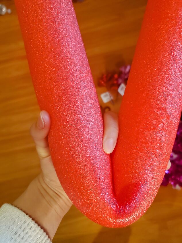 cute diy valentine s day heart shaped pool noodle wreath, Bend the Pool Noodle