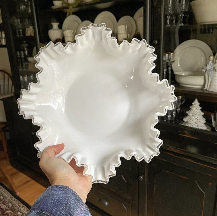 how to arrange a china cabinet hutch in 7 easy steps