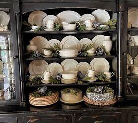 How to Arrange a China Cabinet Hutch in 7 Easy Steps