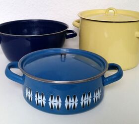 Vintage Enamelware Spitton / Blue and White / offers Clean Inside / Great Profile