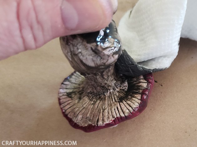 crie uma decorao caprichosa com cogumelos de barro