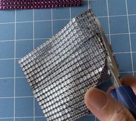How some glitzy ribbon can take your romantic dinner to an even cuter level