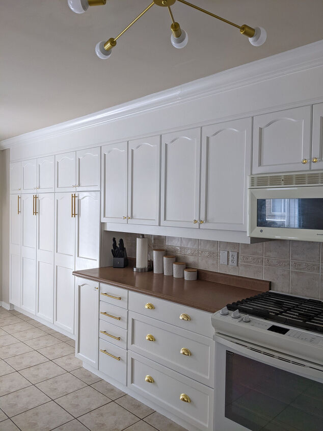 THE CABINET SPACE BELOW MY COOKTOP