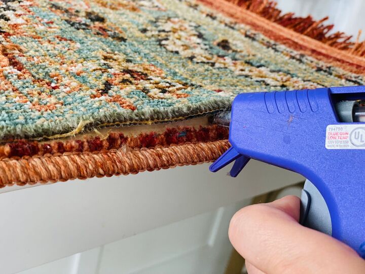 how to trim a rug