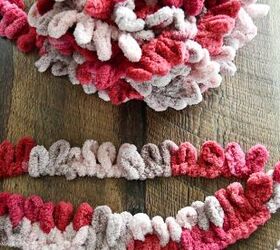 how to finger knit with loop yarn diy blanket