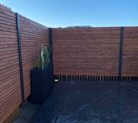 one way to diy a horizontal privacy fence