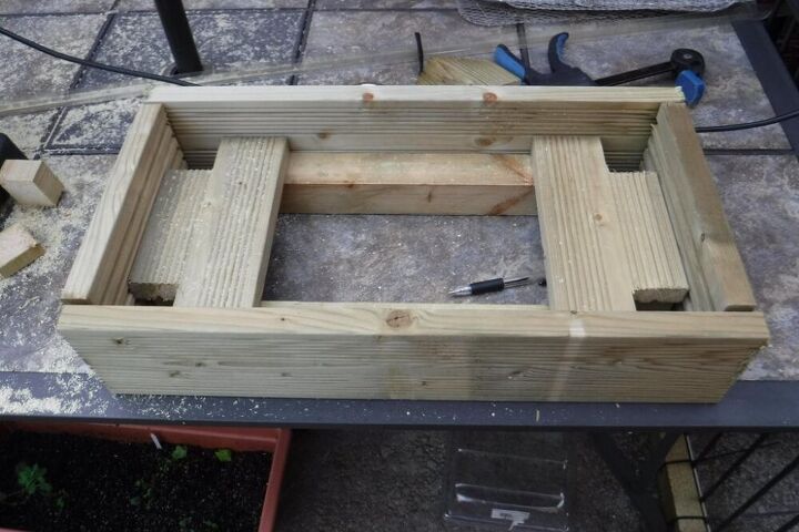 caja de madera para plantar