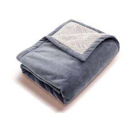 The 6 Best Cordless Heated Blankets to Keep You Warm on the Go