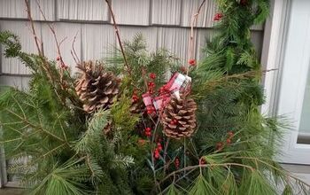 How to Create This Perfect Pine and Spruce Outdoor Winter Planter Idea