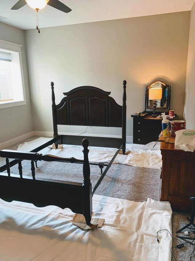 cambio de imagen del dormitorio de invitados con recuerdos familiares