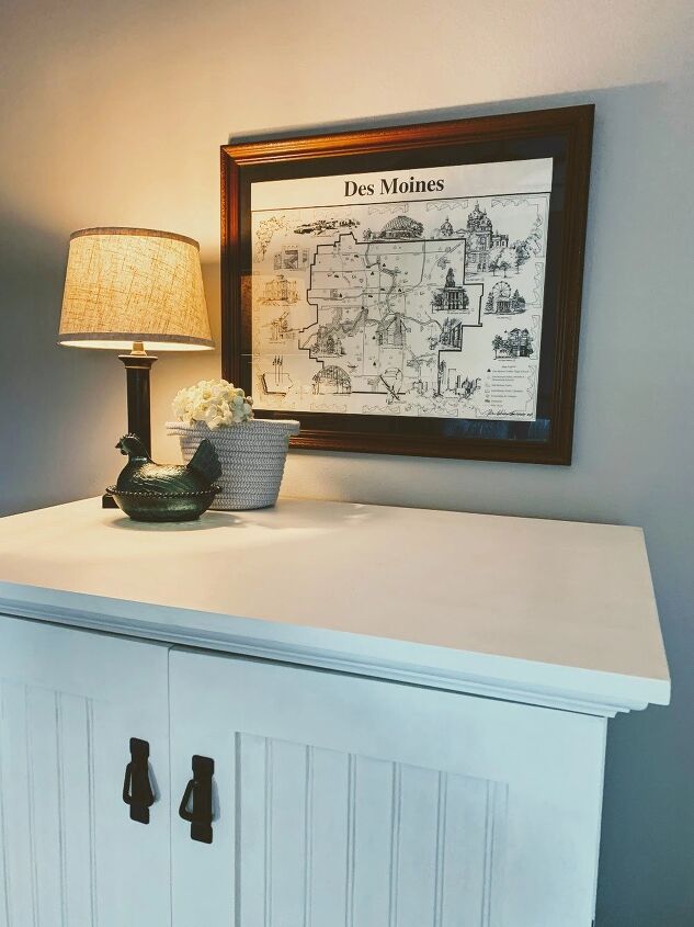 guest bedroom makeover using family keepsakes