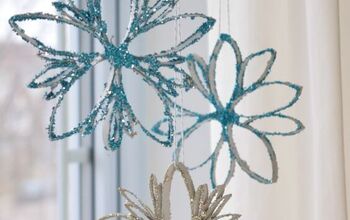 How to Make Festive Glitter Toilet Paper Roll Snowflakes