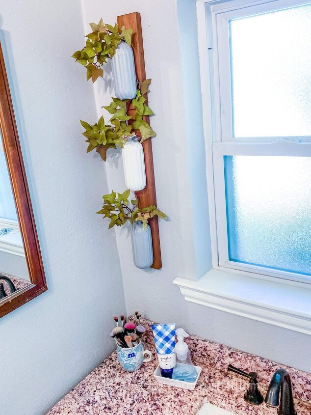 decoracin de pared con plantas usando jarrones de dollar tree