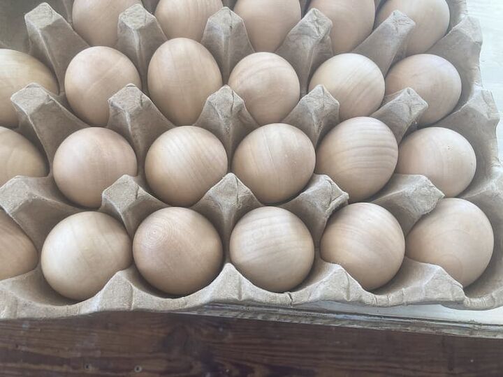 ovos de madeira de artesanato diy ovos de madeira manchados pintados e esculpidos