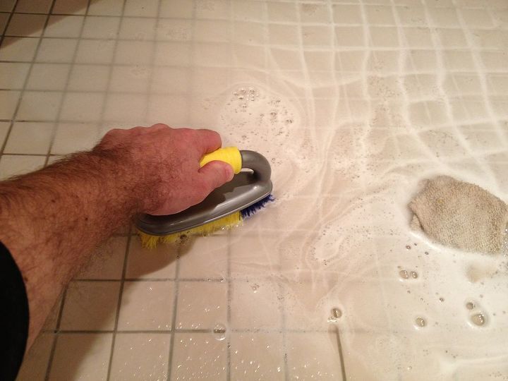 How To Get Rid Of Pink Mold In Your Shower For Good | Hometalk