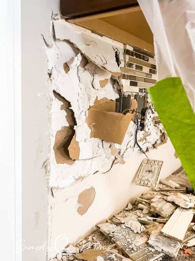 how to remove a tile backsplash from a kitchen