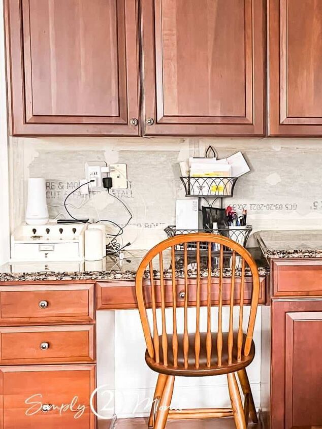 how to remove a tile backsplash from a kitchen