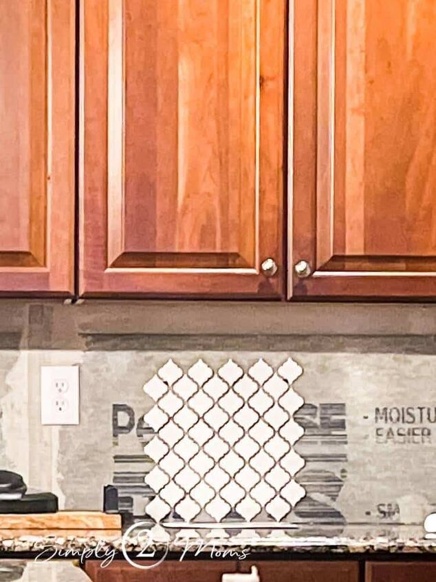 how to remove a tile backsplash from a kitchen