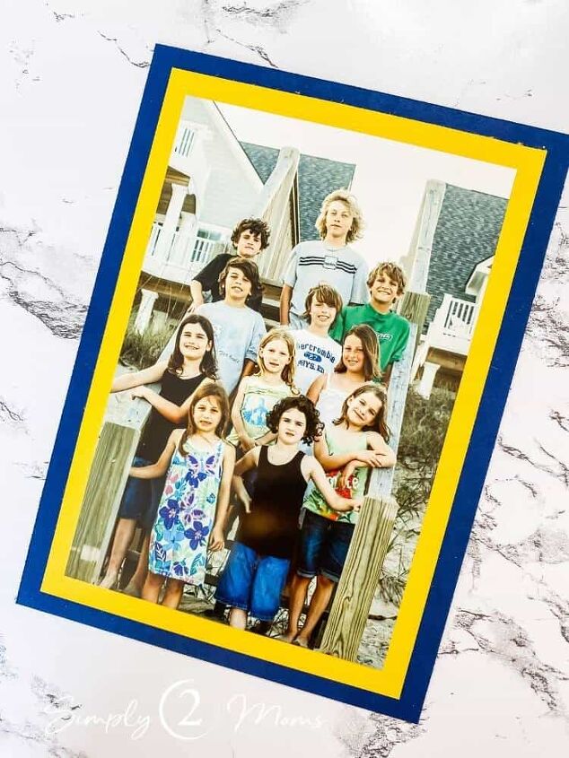 how to make a pretty graduation party centerpiece