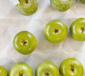 She turned these fake apples into the most gorgeous centerpiece (love it!)