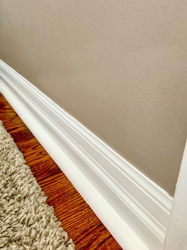 easy and effective way to clean baseboards and doors
