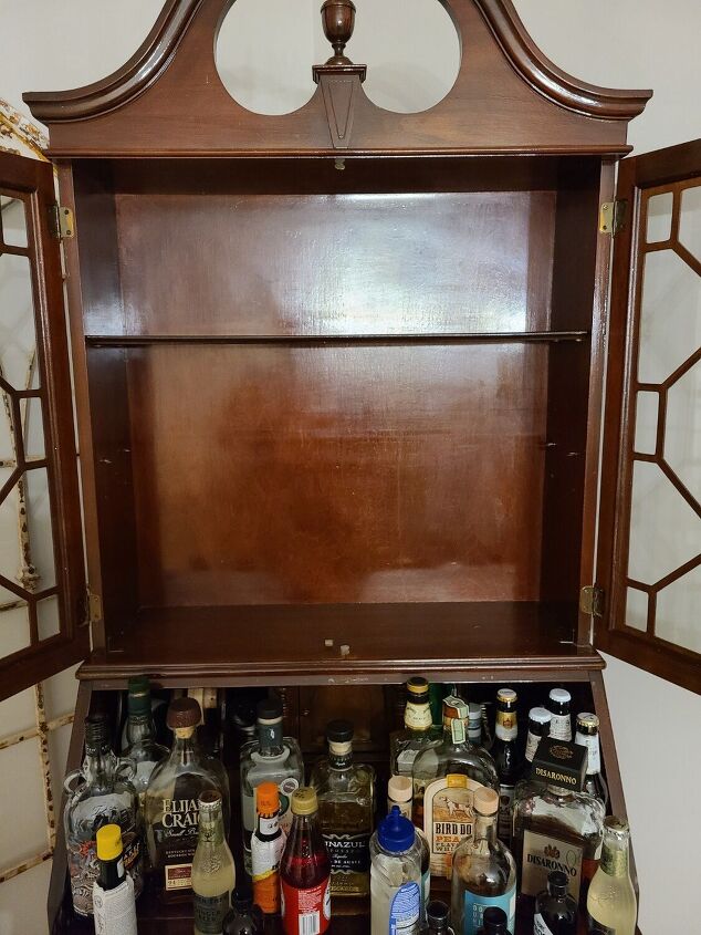 how to organize a liquor cabinet in a cute way