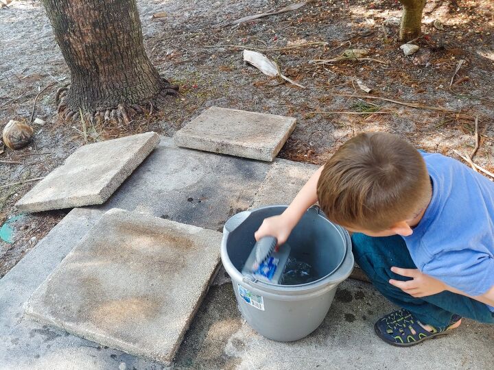 create a concrete paver planter