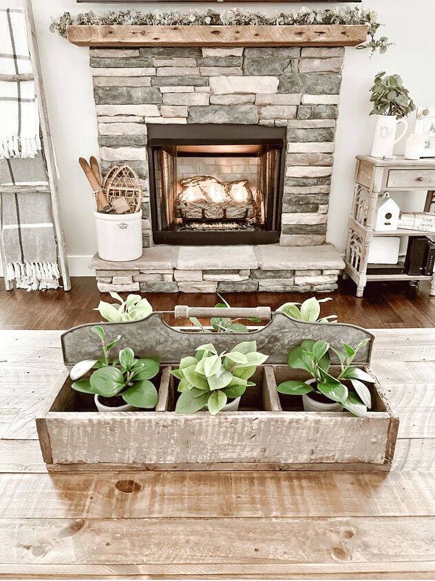 easy coffee table centerpiece