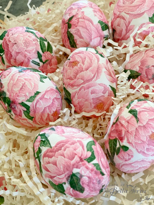 how to make decoupage easter eggs, Sweet peony eggs