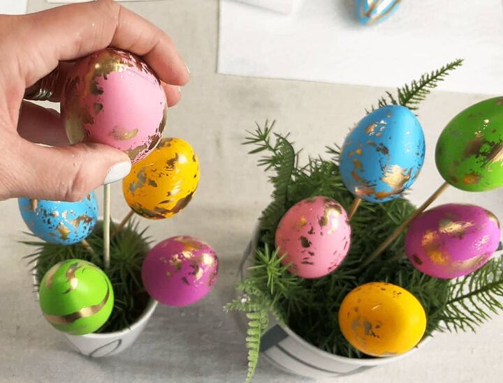 huevos de pascua de pan de oro e ideas de decoracin para el porche delantero