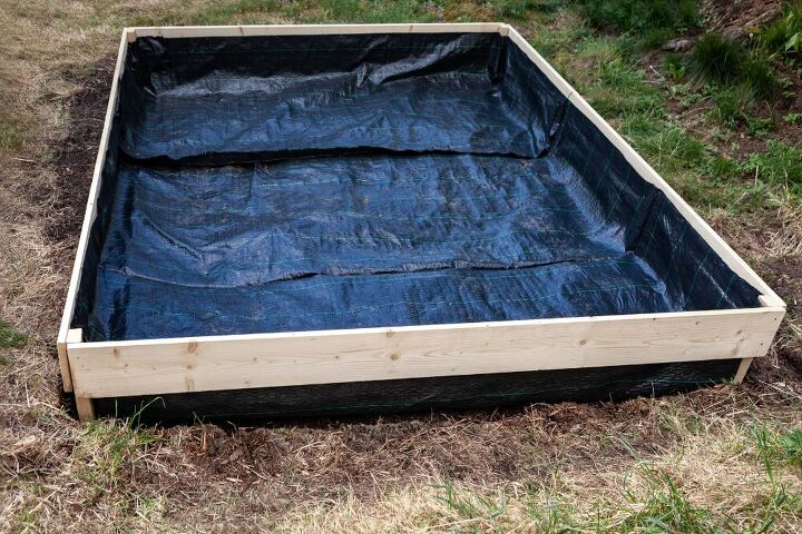 how to start a raised bed gardening for beginners