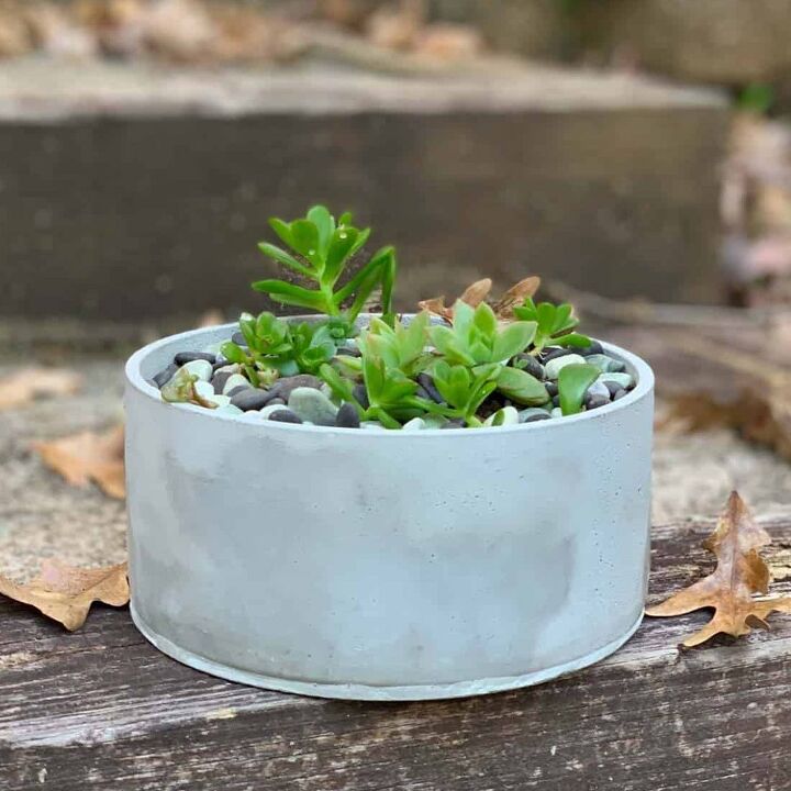 diy large concrete silicone mold for a planter