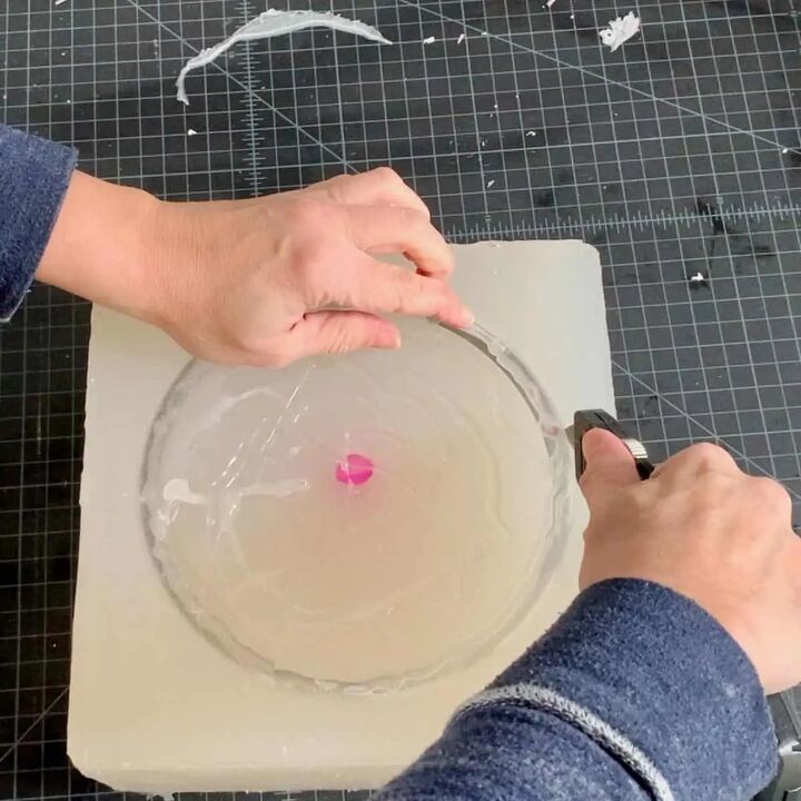 diy large concrete silicone mold for a planter