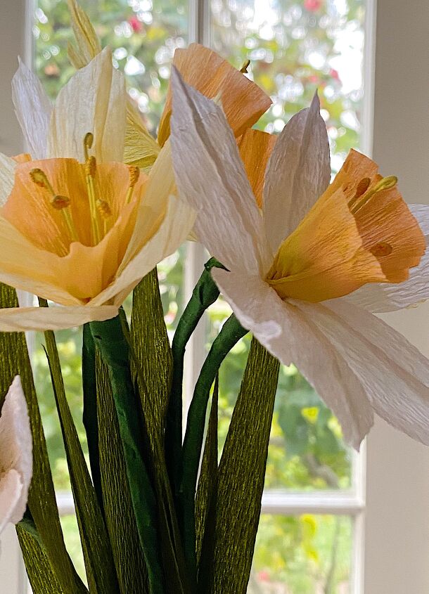 how to make an easy paper daffodil bouquet