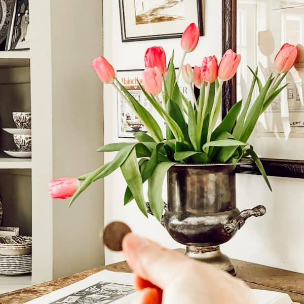 9 diy valentine s flower ideas for a thoughtful homemade gift, 8 Penny tulip hack