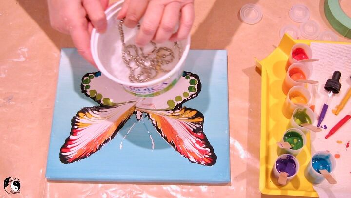 pintar mariposas con chalk paint
