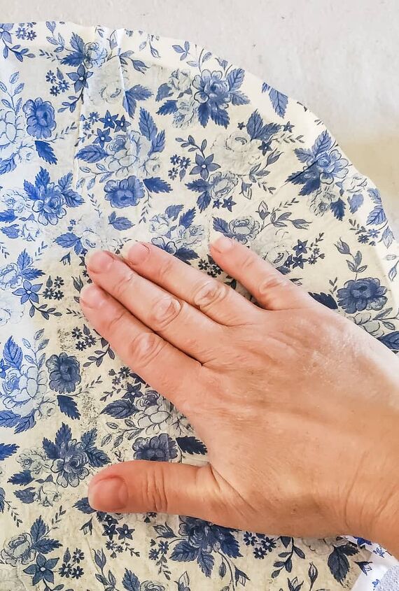 easy blue and white decoupage chargers