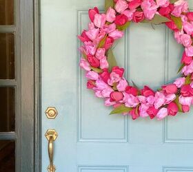 11 diy decoraciones para puertas de san valentn inspiradas en el amor, C mo hacer una corona de tulipanes