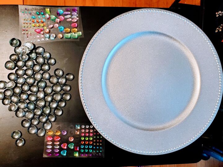 decoracin fcil de platos de carga con tema de sirena, Plato de carga gemas de acento gemas adhesivas