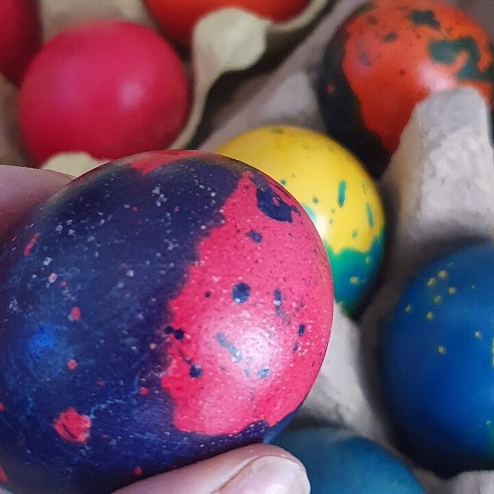 how to decorate easter eggs using oil
