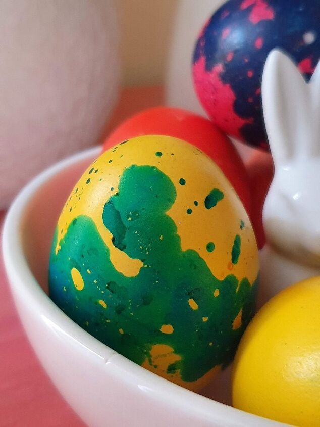 how to decorate easter eggs using oil