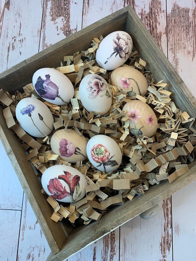 decorao de ovo de pscoa de madeira