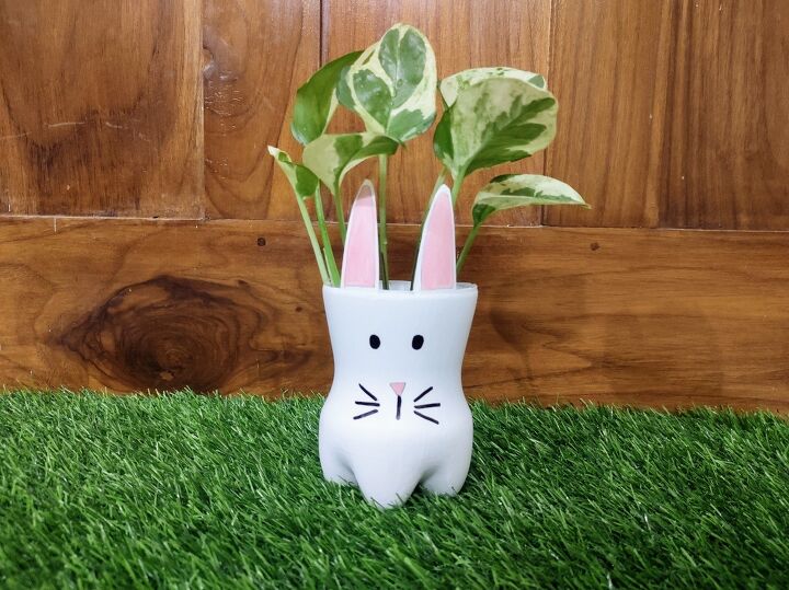 diy bunny planter using plastic bottle