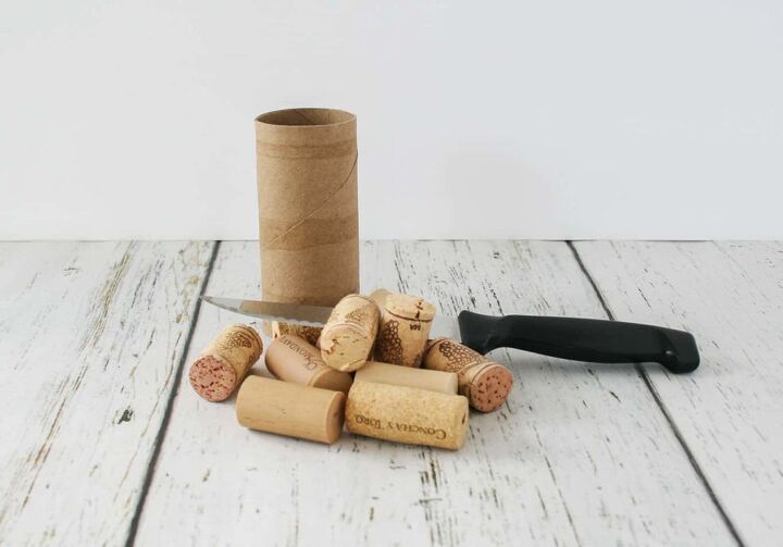 easy diy wine cork napkin rings